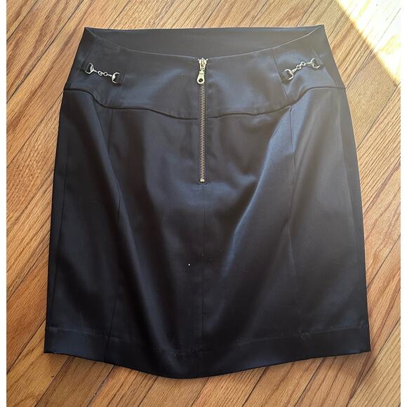Express Design Studio Black A-Line Satin Mini Skirt Exposed Front Zip - Picture 1 of 6